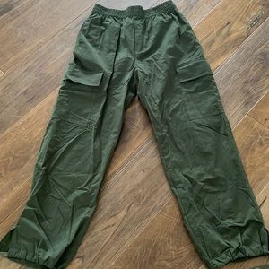 Urban outfitters cargo pants M